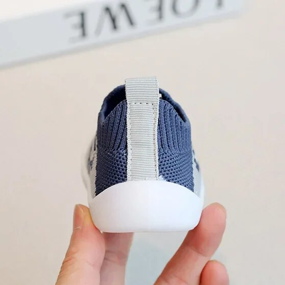 Tênis Meia Infantil Respirável em Malha KickBaby [FRETE GRÁTIS]